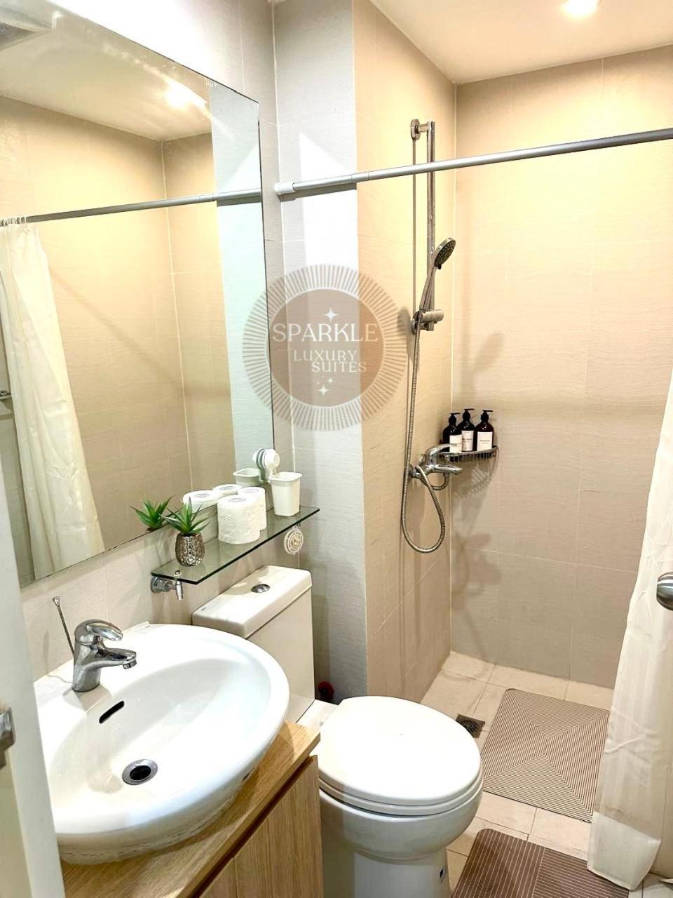 Azure Beach Club Taguig Exterior photo